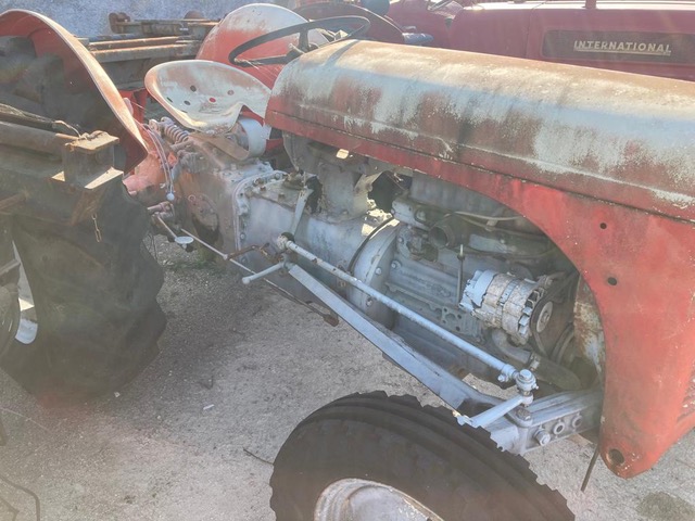 Massey Ferguson 825 - MF25 ( 1963-1965 )