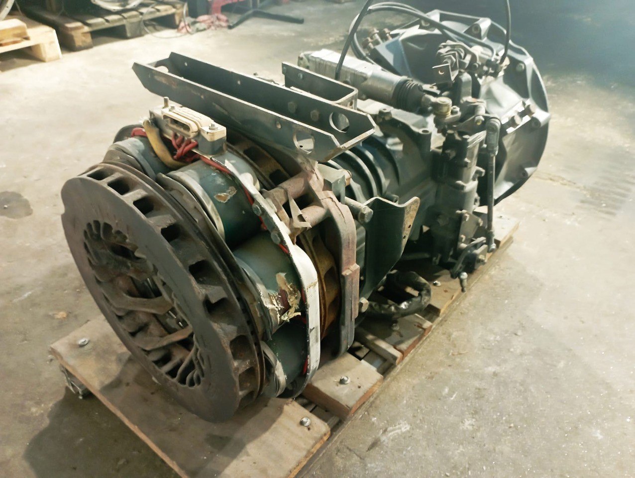 MN412218U